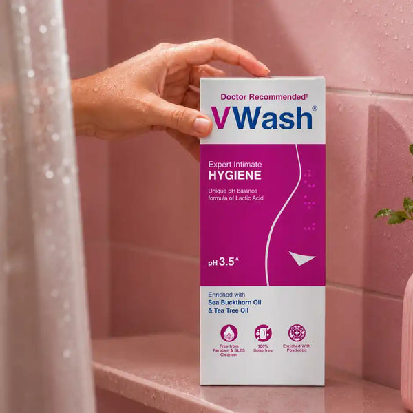 Vwash Plus Expert Intimate Hygiene Wash for Women With pH 3.5 (100ml)